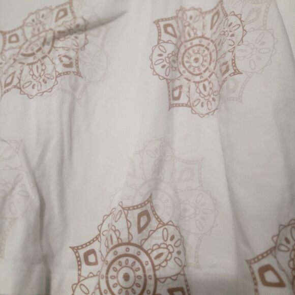 Liz & Me Shirt Womens Plus Size 4X Cream Mandala Flower Pattern Soft Casual Chic - Picture 4 of 8